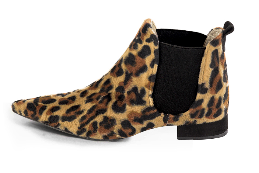 Safari black women's ankle boots, with elastics. Pointed toe. Flat block heels. Profile view - Florence KOOIJMAN